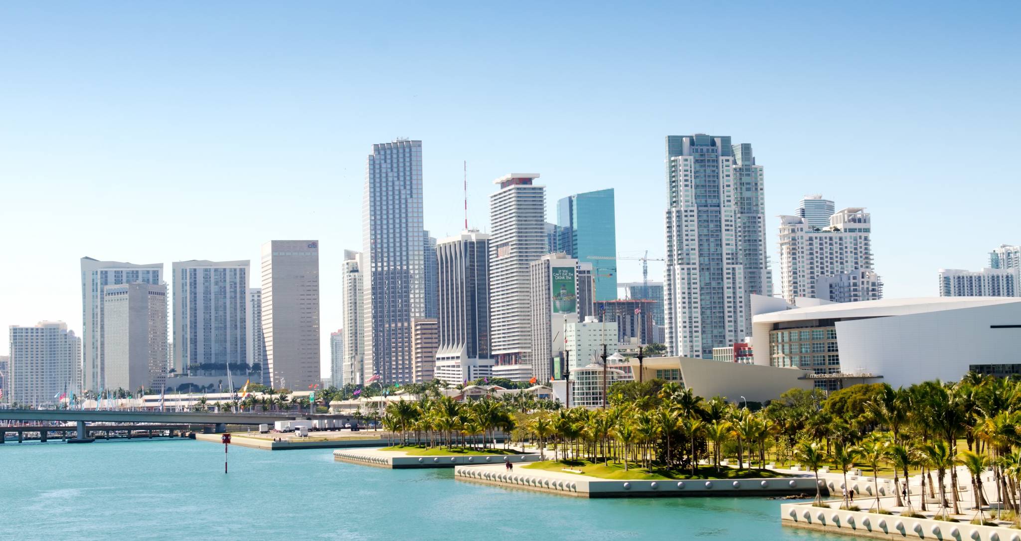 Immeuble Miami / Petits Immeubles De Rapport A Vendre A Miami Et Miami Beach Commerces Miami : Sandra debuire luxury real estate specialist will help you find your place in miami beach, miami, surfside, bay harbour and bay harbor islands.