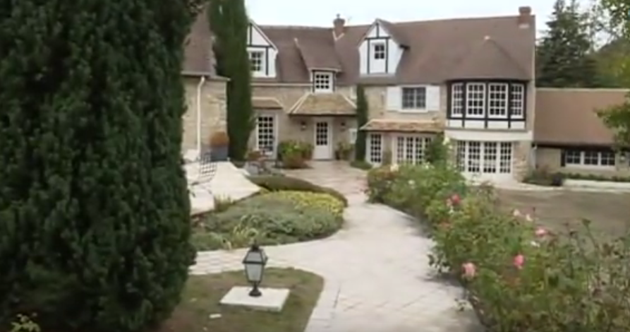 L'ancienne maison de Charles Aznavour à Montfort L'amaury cherche preneur à  2,6 millions - MySweetimmo