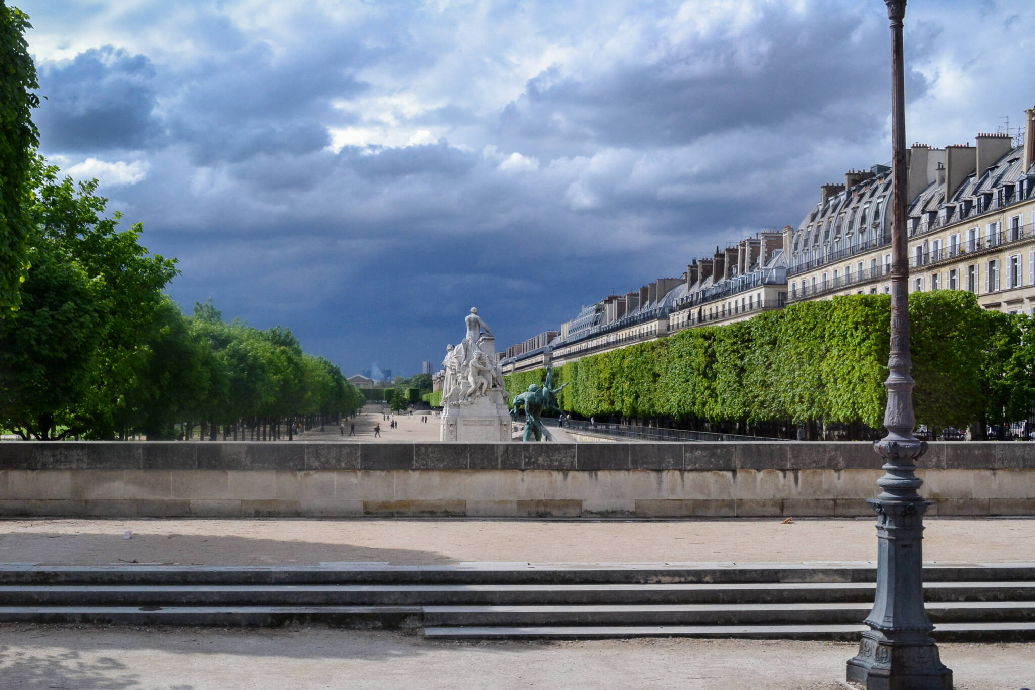 Immobilier : Paris détonne avec des prix qui se stabilisent à la baisse dans un marché qui tient le choc