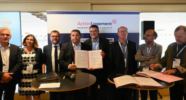 Les signataires du partenariat FNAIM-Action Logement en compagnie du Ministre de la Ville Olivier Klein.