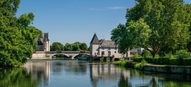 Château des Carmes, mairie de la ville de La Flèche dans la Sarthe