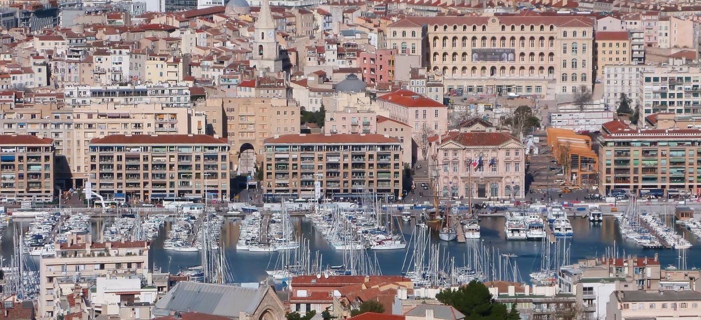 Vue du vieux port à Marseille