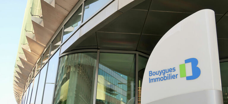 Batiment avec le logo Bouygues Immobilier