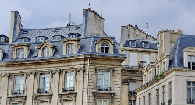 Immeubles haussmaniens à Paris