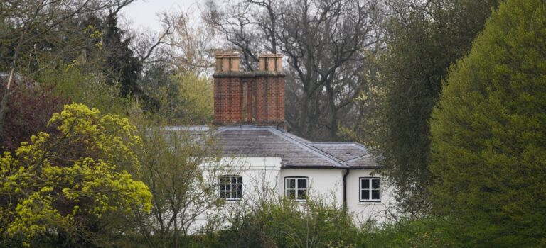 Frogmore-Cottage