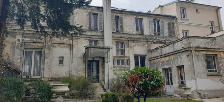 Bâtiment à rénover par Tendoors