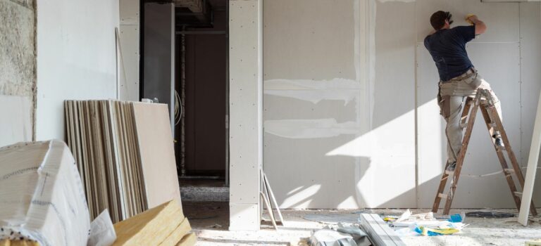 Chantier d'une maison en travaux