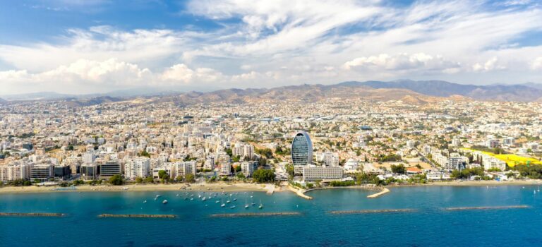 Immeubles du front de mer de Limassol à Chypre.
