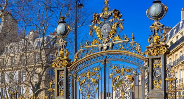 Les grilles du Parc Monceau a Paris