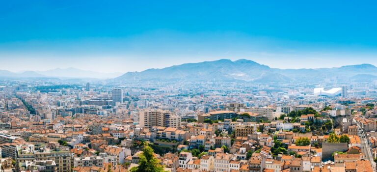 Vue panoramique de l'agglomeration de Marseille