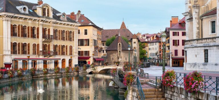 Vue de la ville d'Annecy