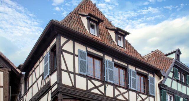 Maison alsacienne typique à colombage a Obernai dans le Grand Est