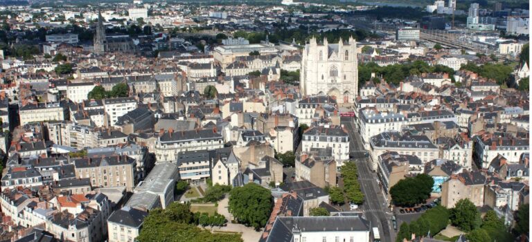 Vue aerienne de Nantes depuis la Tour de bretagne