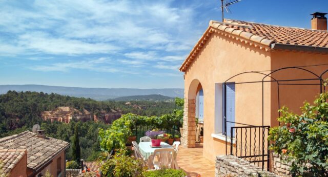 Maison à Roussillon en Provence avec vue sur l'arriere pays