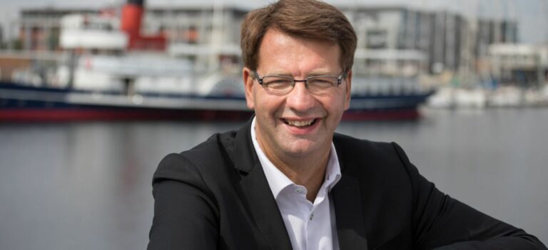 Patrice Vergriete, maire de Dunkerque et Ministre du Logement