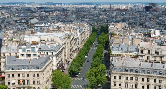 Vue des immeubles de l'avenue Foch à Paris