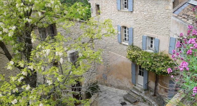 Gordes
