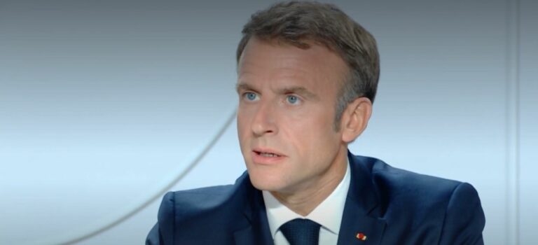 Emmanuel Macron lors de son allocution televisee du 24 novembre