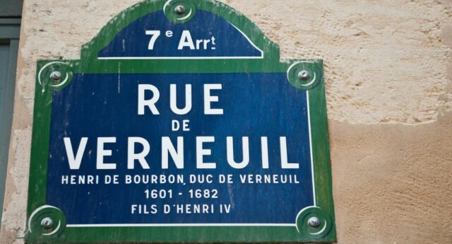 Plaque murale de la rue de Verneuil