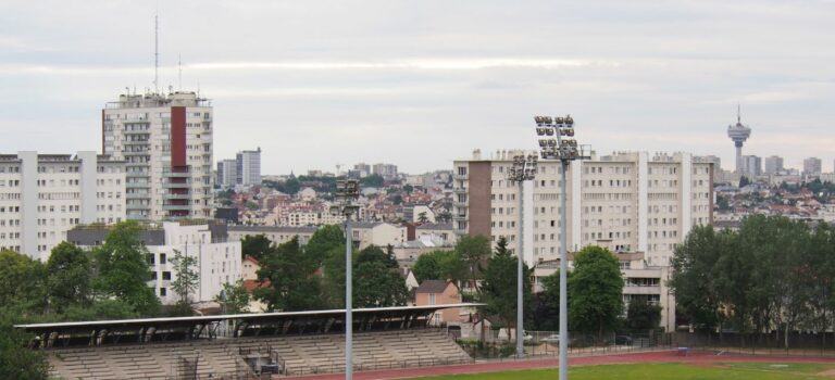vue de Montreuil depuis le stade des grands pechers