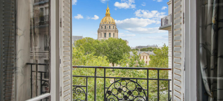 Appartement donnant sur les invalides