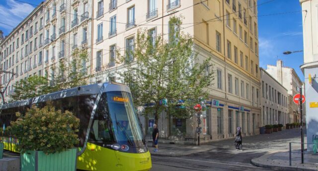 Tramway en centre de ville de Saint Etienne