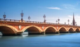 Le pont de pierre a Bordeaux