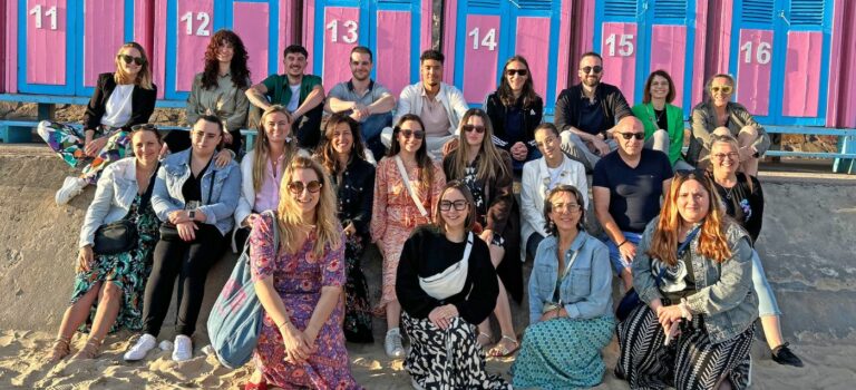 L'equipe de Zelok aux Sables d'Olonnes sur la plage