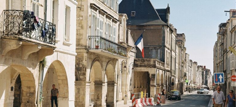Rue Albert 1er a La Rochelle.