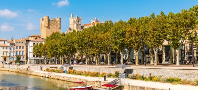 canal de la Robine a Narbonne dans l'Aude en Occitanie