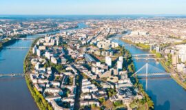 vue de la ville de nantes dans les Pays de la Loire