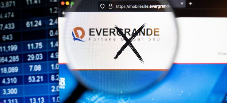 Crise de l’immobilier en Chine Evergrande radie de la Bourse de Hong Kong