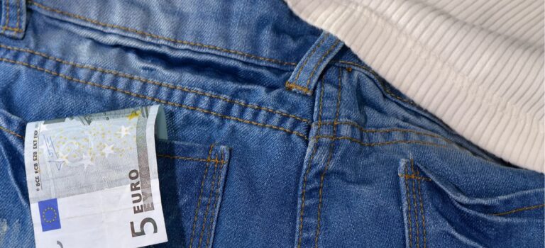 annee blanche etudiants et precarité : impact sur le pouvoir d’achat