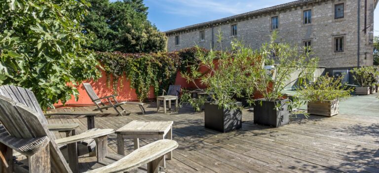 un ancien monastere devient une demeure d’exception a Avignon