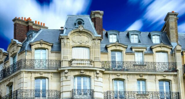 marche immobilier 2025 immeuble haussmannien reprise fragile