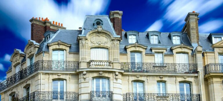 marche immobilier 2025 immeuble haussmannien reprise fragile