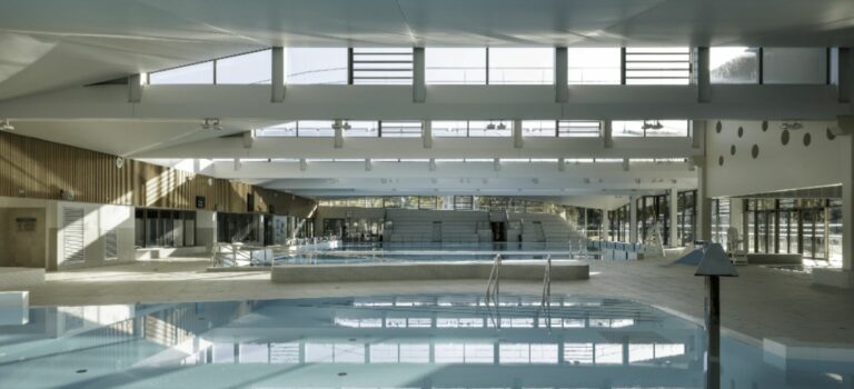 Le nouveau centre aquatique durable a Pessac