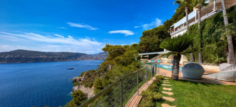 Vente aux encheres immobilieres a Saint-Jean-Cap-Ferrat