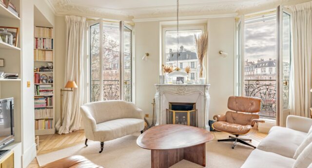 Appartement haussmannien a vendre a Paris