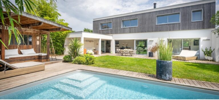 Maison d'architecte a cote de Bordeaux