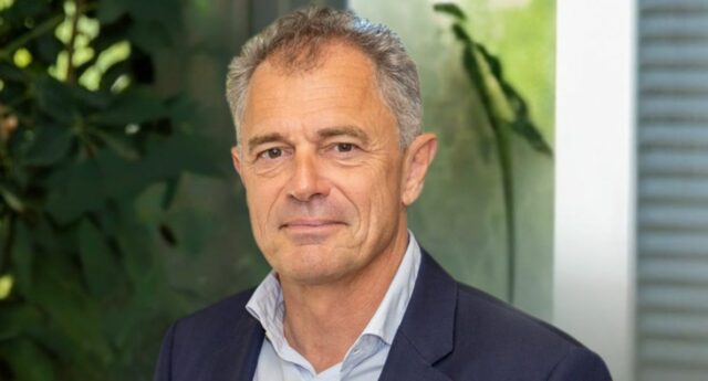 Portrait de Philippe Buyens, directeur general du reseau de mandataire Capifrance