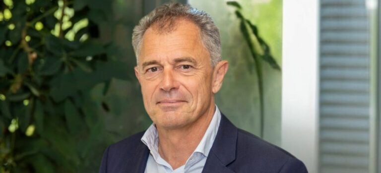 Portrait de Philippe Buyens, directeur general du reseau de mandataire Capifrance
