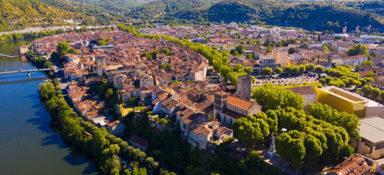 vue aerienne de la ville de Cahors