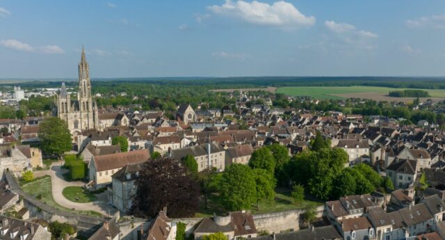 vue aerienne de la ville de Senlis