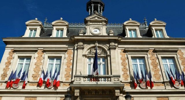 la mairie de Maisons-Laffitte