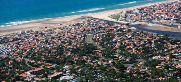 vue aerienne de la ville de Mimizan