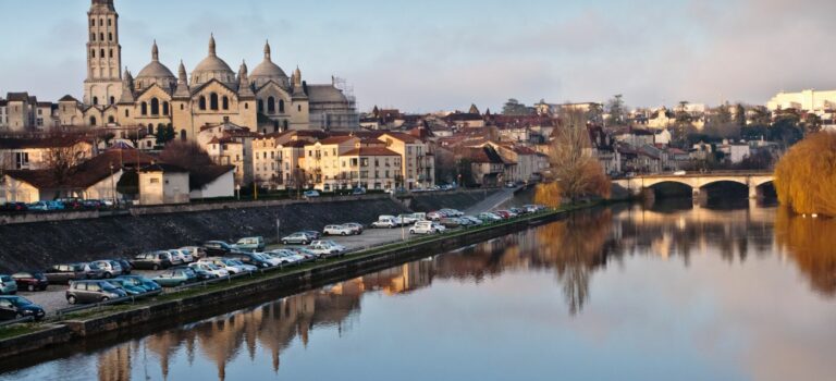 vue aerienne de la ville de Périgueux