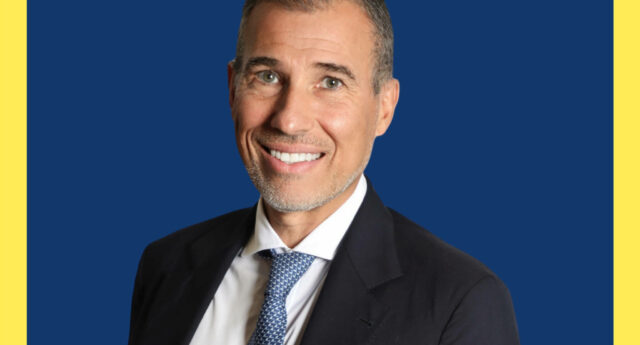 Laurent Demeure, president de Coldwell Banker en couverture de Mon Podcast Immo.