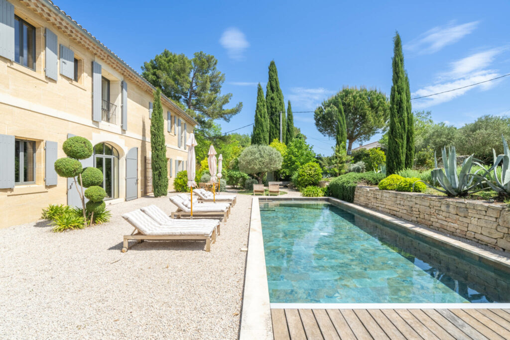 Propriete de caractere a Avignon
