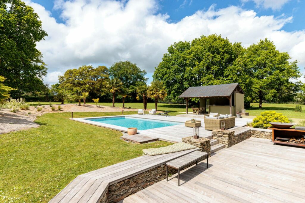Manoir du XVe siecle a vendre